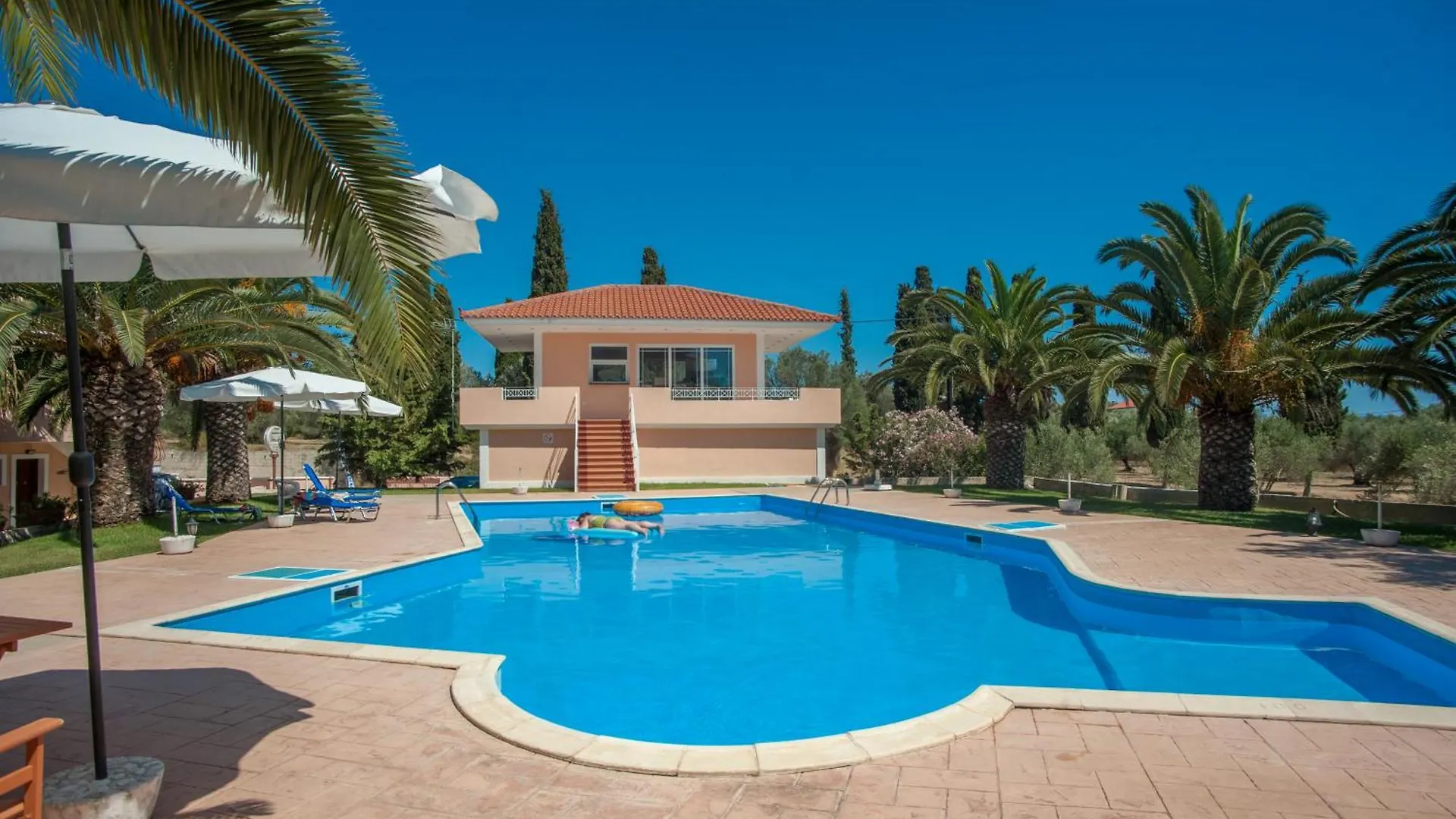 Helena Inn Svoronata Greece